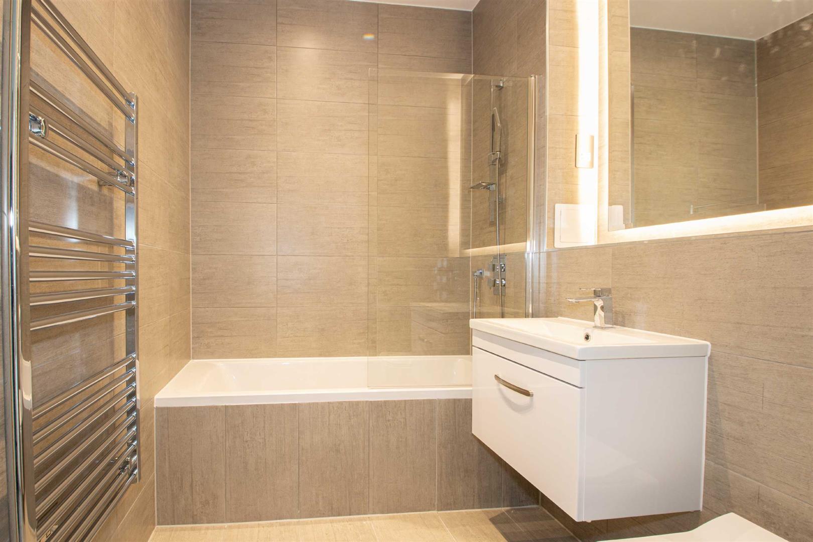 2 Foxhunter Drive, Linford Wood, Milton Keynes